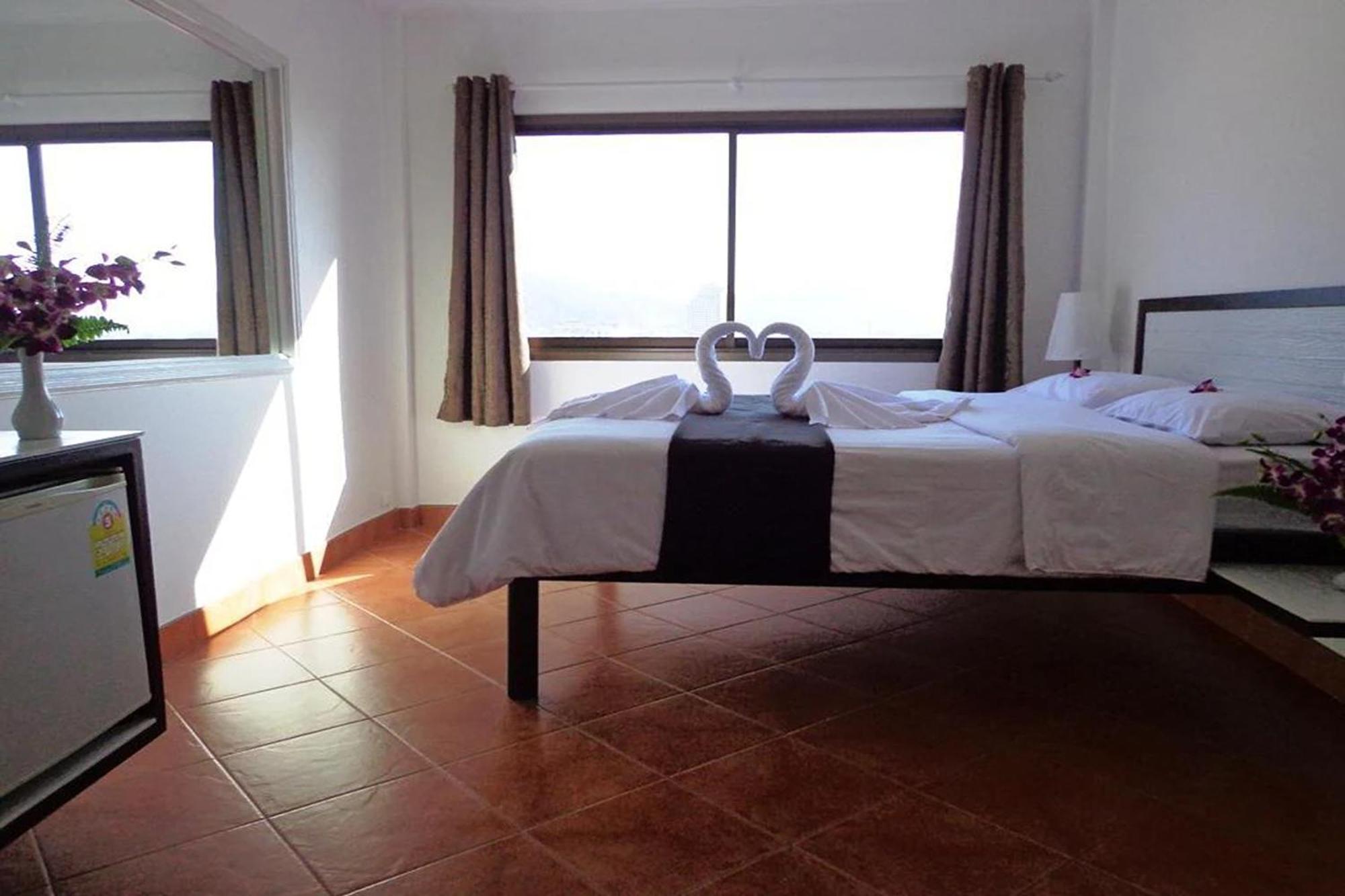 Swiss Villas Panoramic - Sha Certified Patong Exterior photo